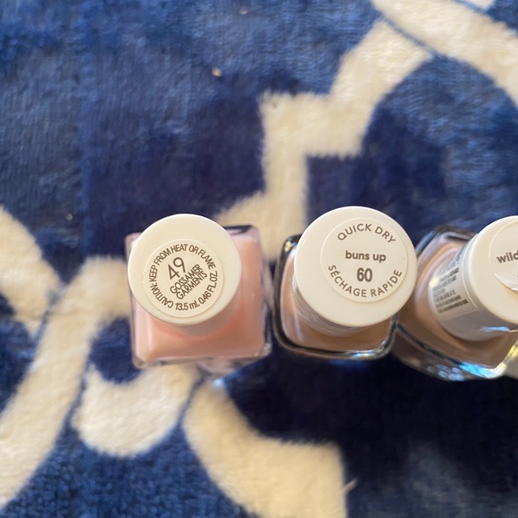 Essie Set NWT - Picture 3 of 4